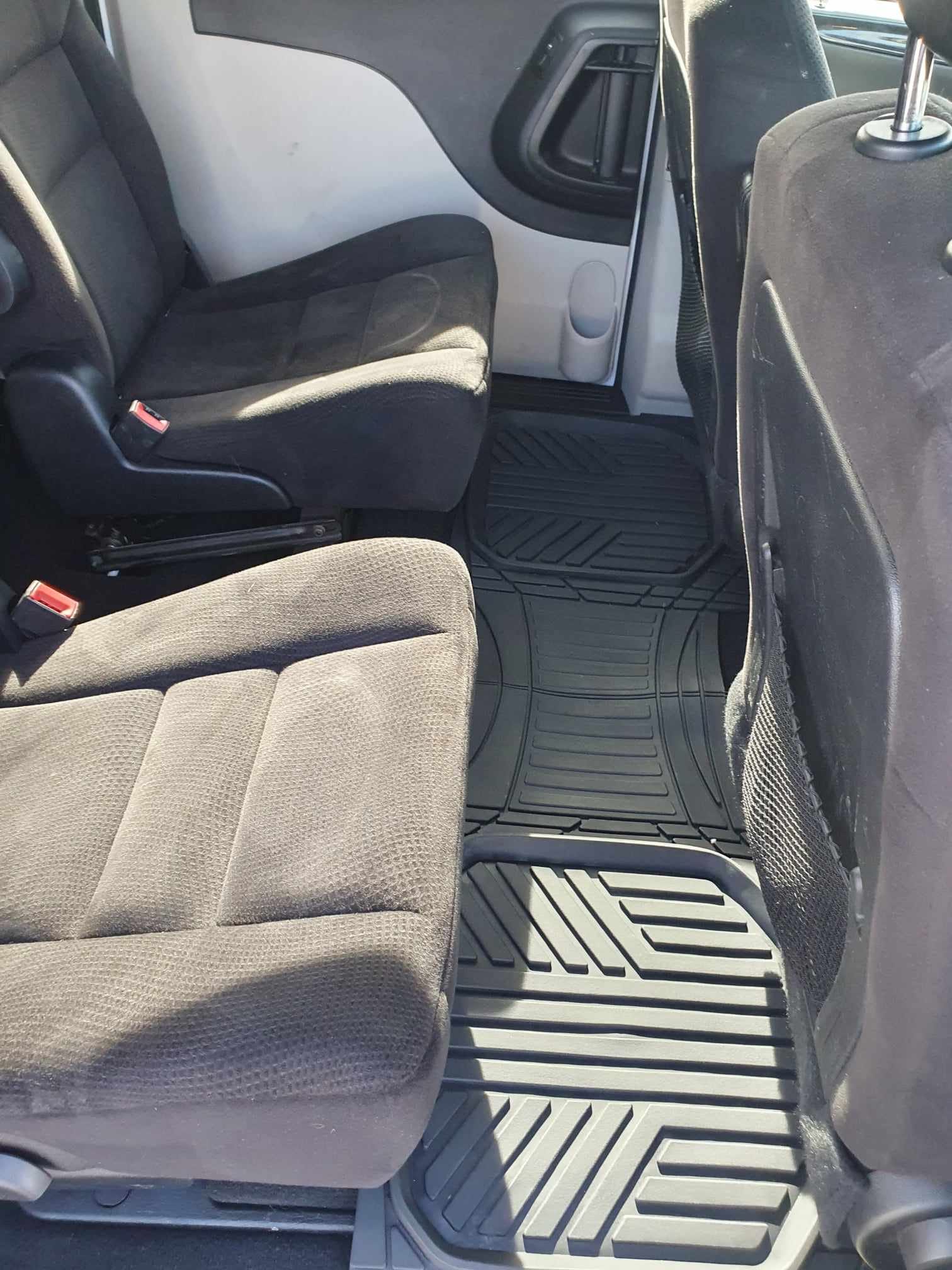 Dodge Grand Caravan SXT with Audio / iPod input