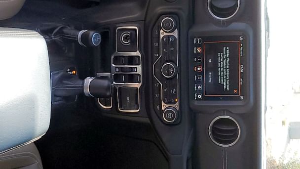 Jeep Wrangler with Bluetooth audio