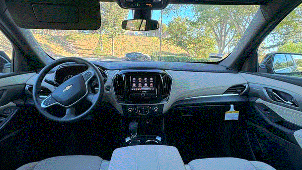 Chevrolet Traverse LS with Cruise control