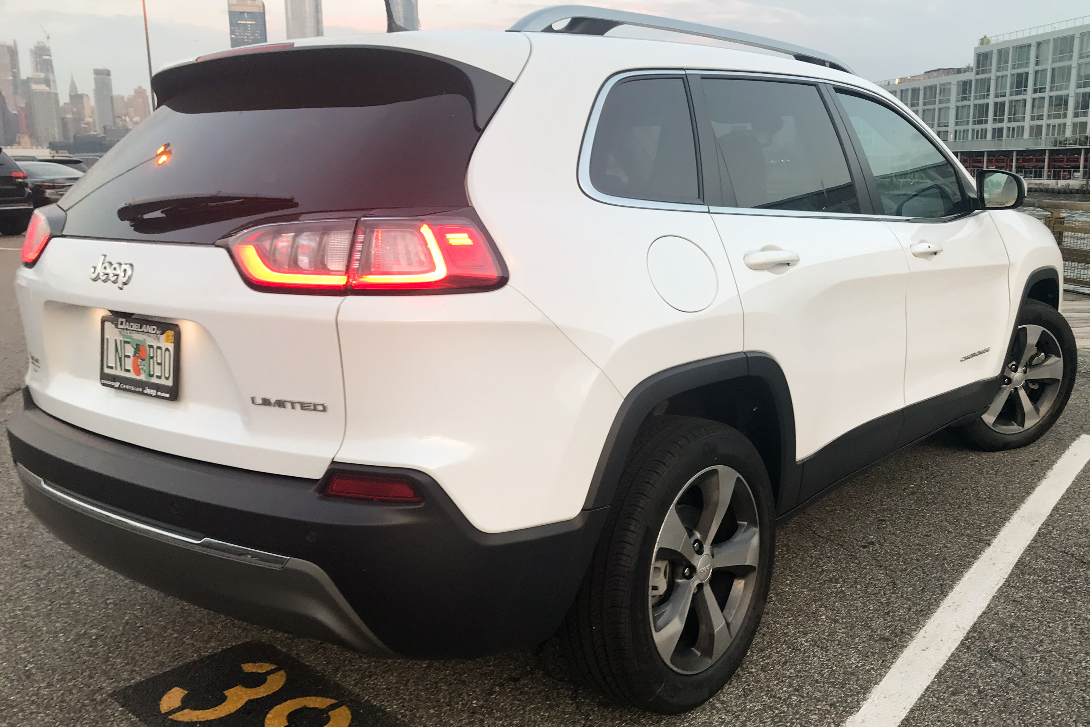 Jeep Cherokee Limited with Cruise control