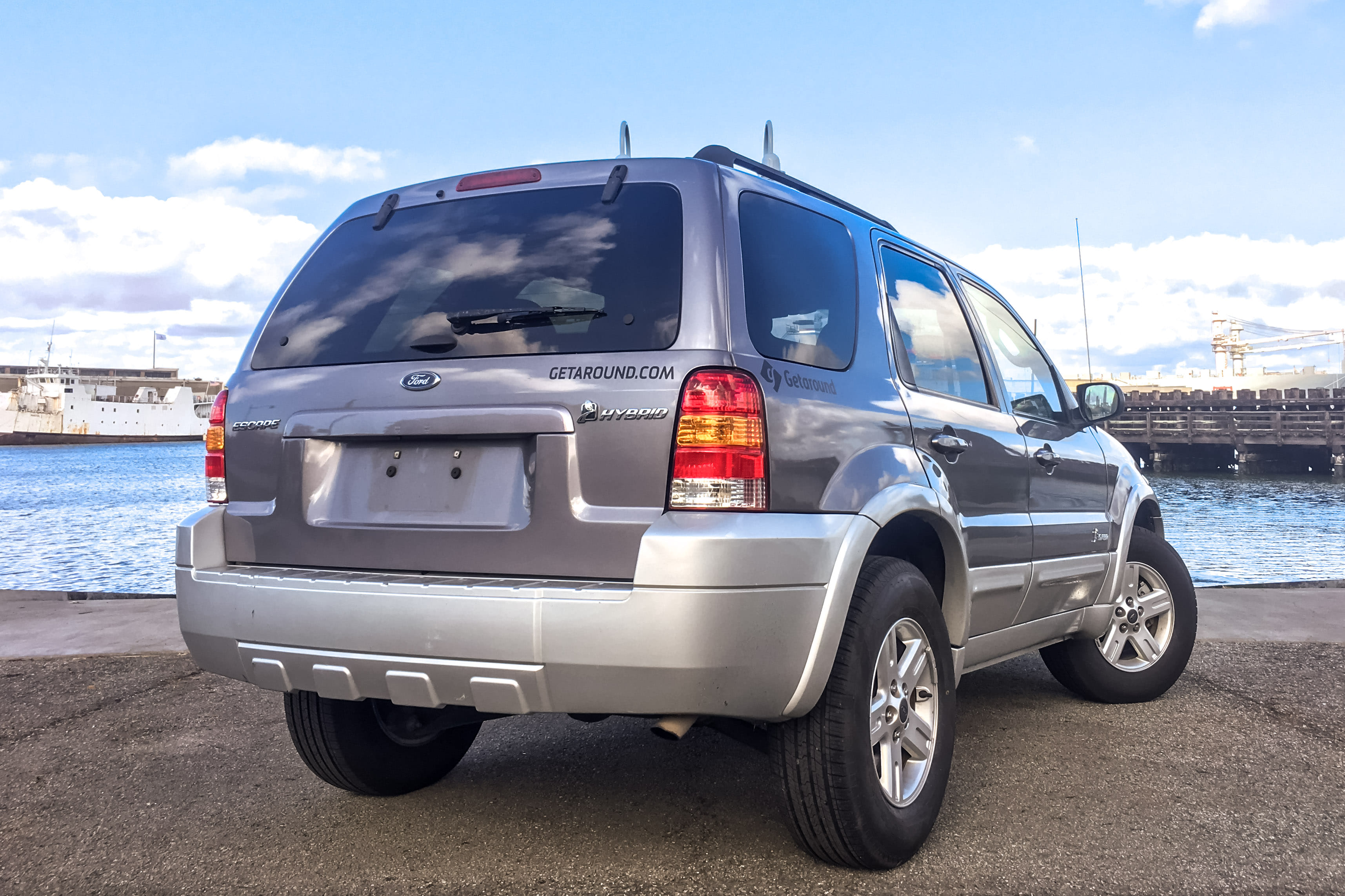 Ford Escape Hybrid with Cruise control