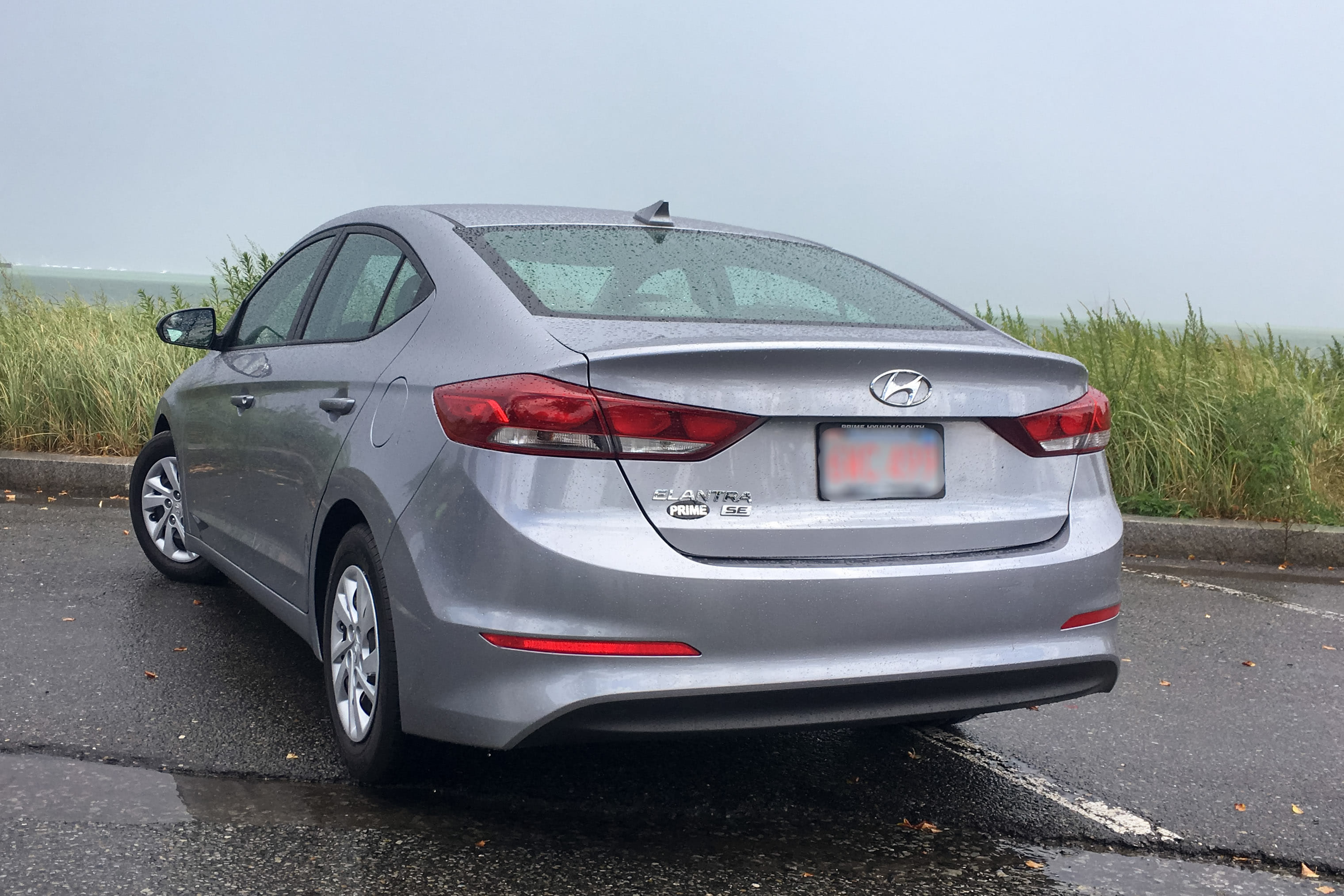 Hyundai Elantra with Audio / iPod input