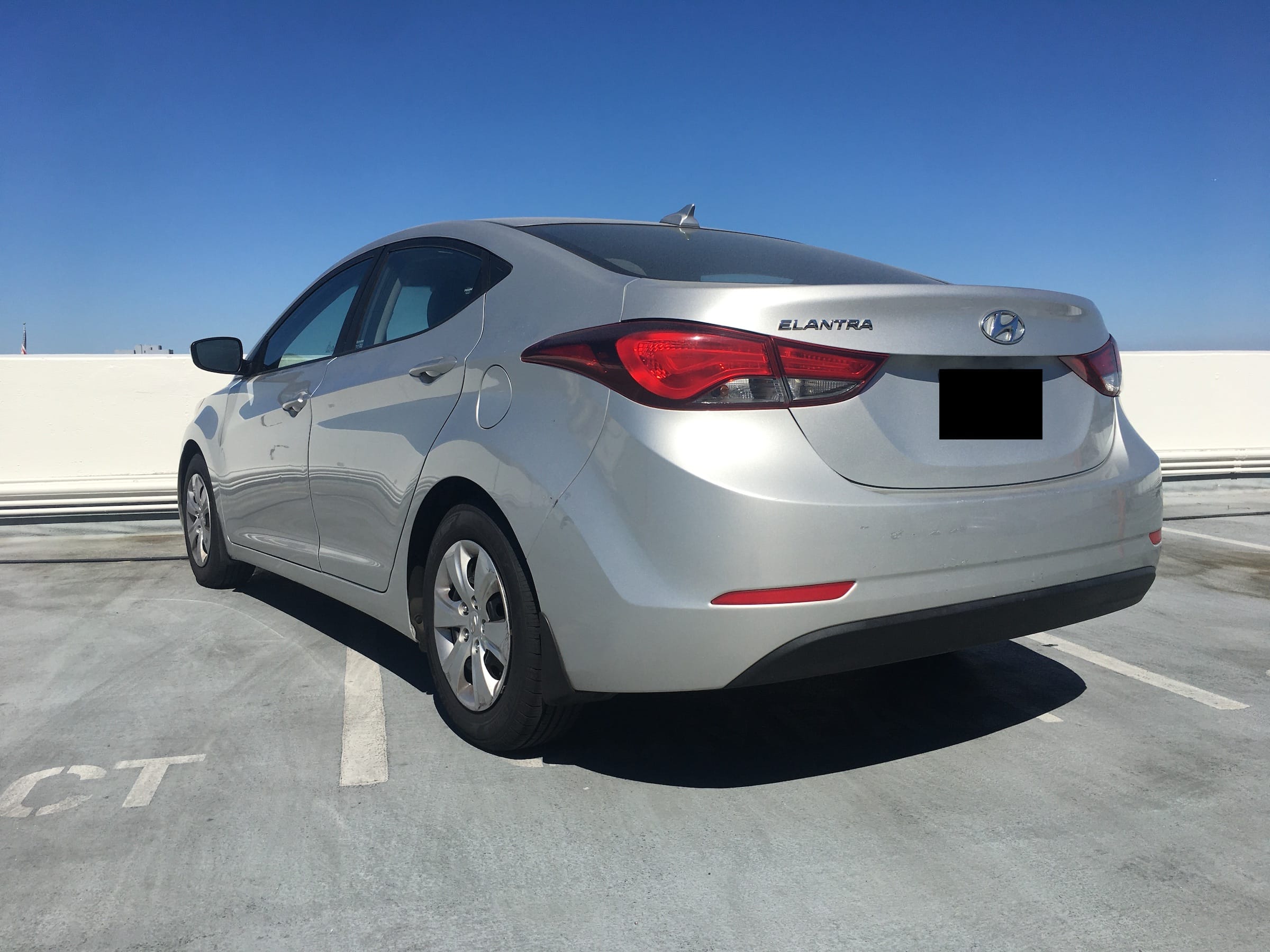 Hyundai Elantra with Audio / iPod input