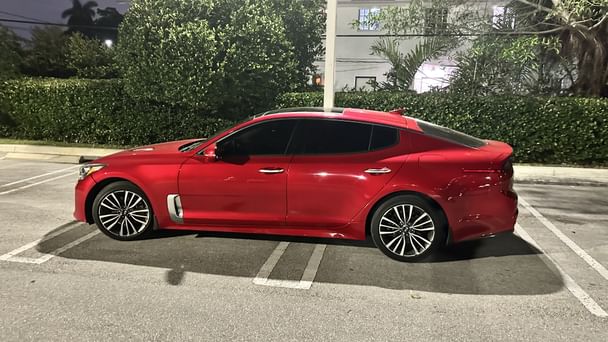 Kia Stinger with Air conditioning