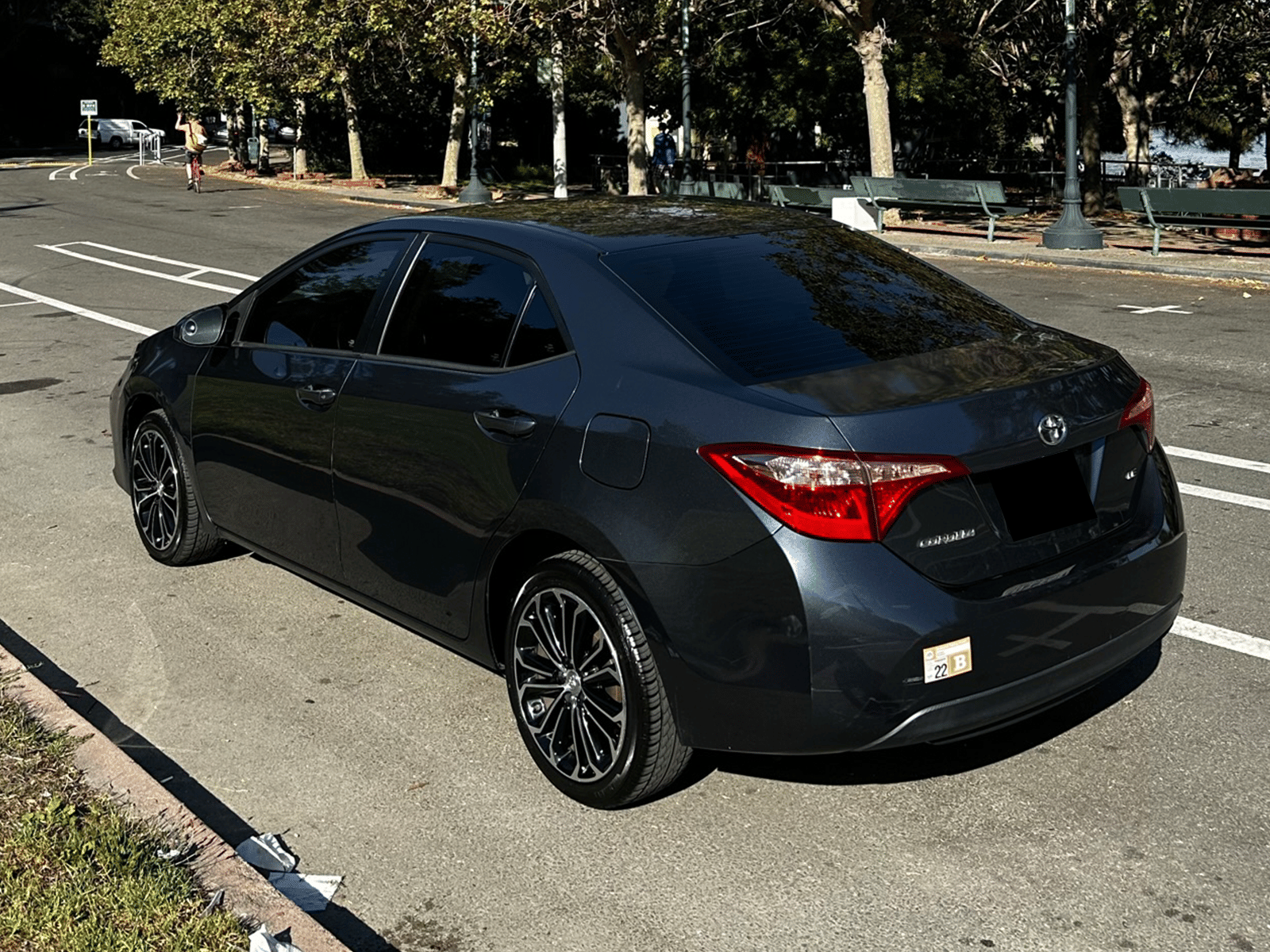 Toyota Corolla LE with Audio / iPod input