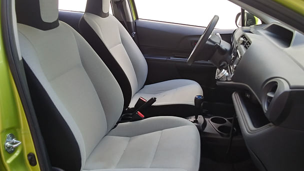 Toyota Prius Hybrid with Bluetooth audio