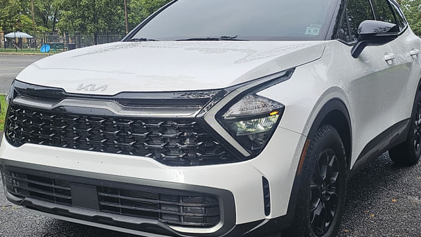 Kia Sportage with Ski racks
