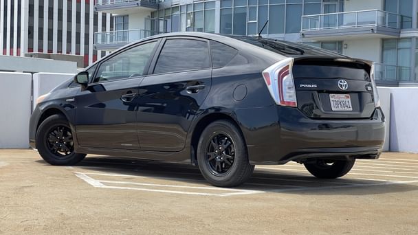 Toyota Prius Three with Audio / iPod input