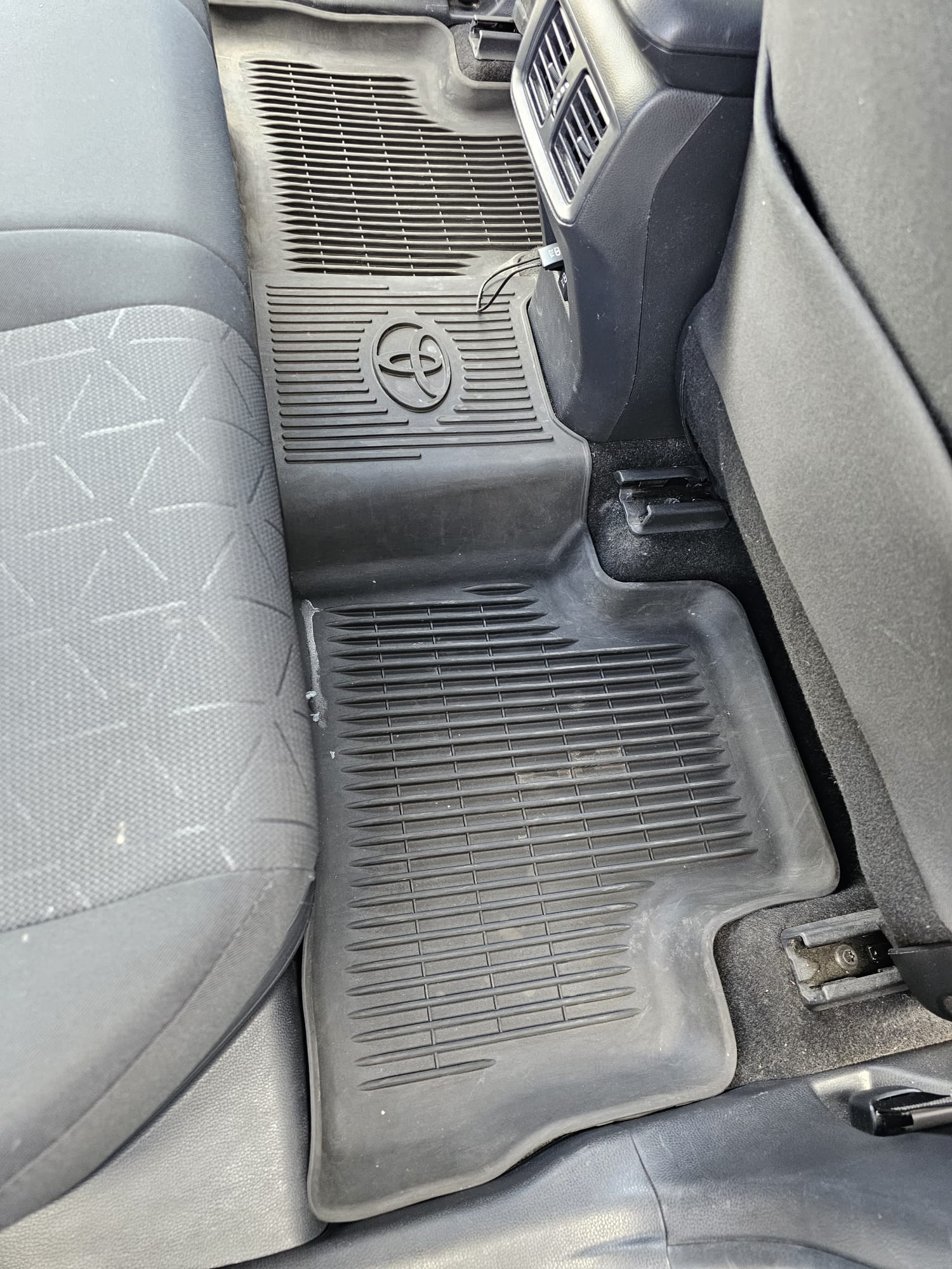 Toyota RAV4 Hybrid XLE