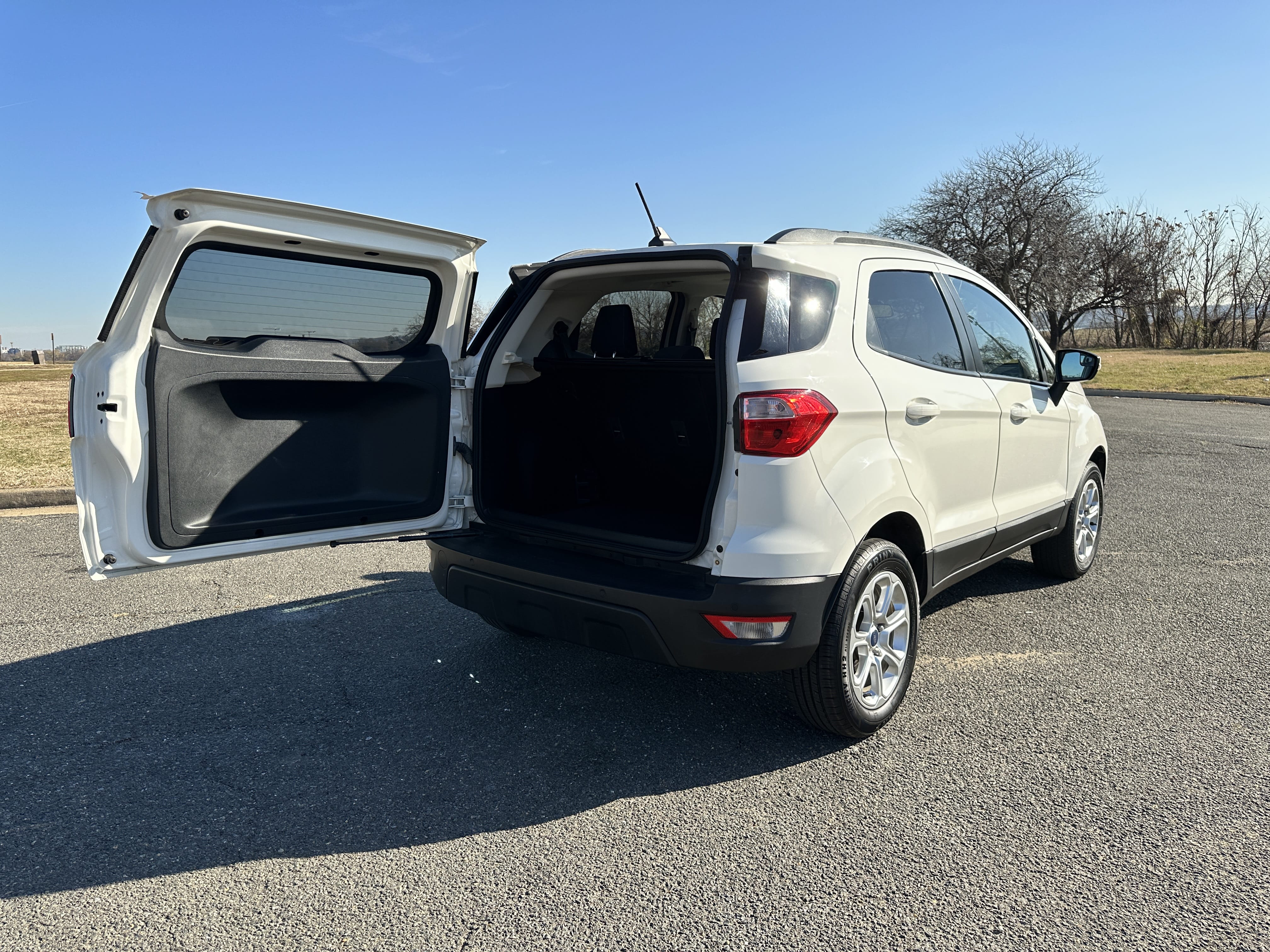 Ford EcoSport with Audio / iPod input