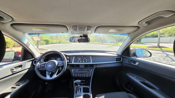 Kia Optima with Cruise control