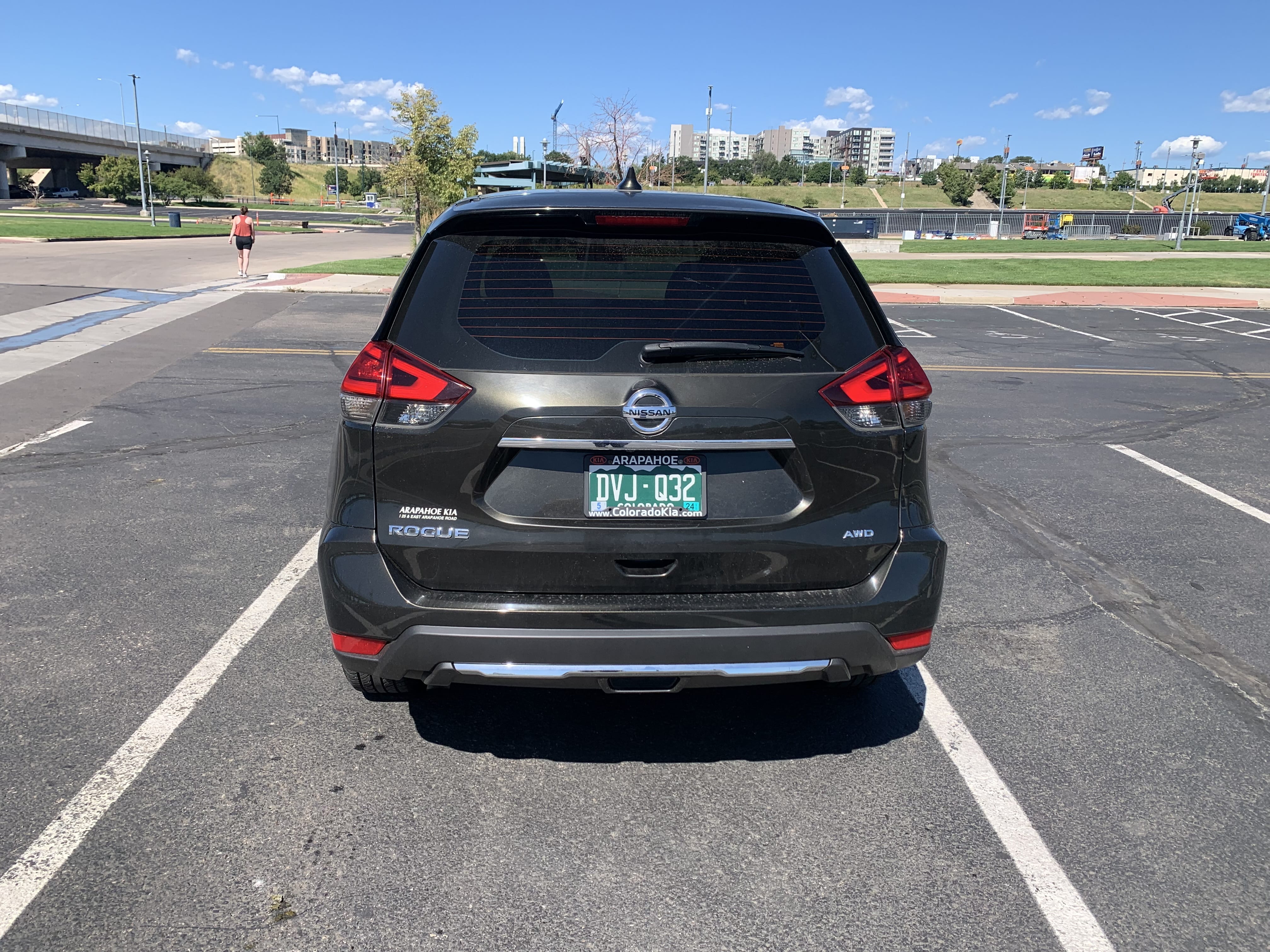 Nissan Rogue SV with Air conditioning