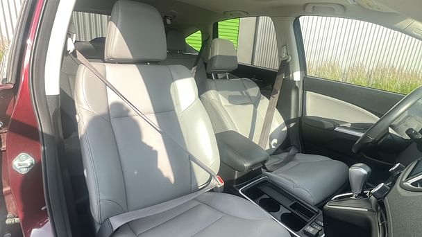 Honda CR-V with Audio / iPod input