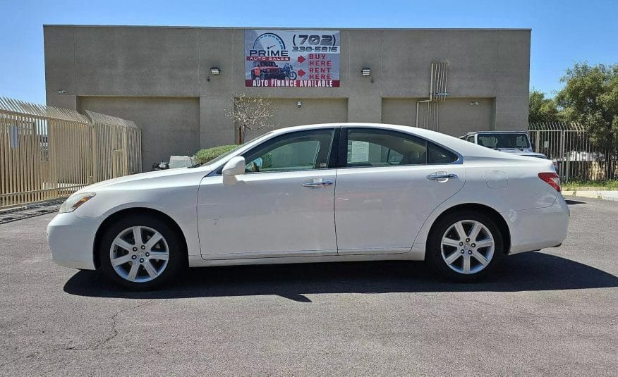 Lexus ES 350 with Bluetooth audio