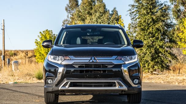 Mitsubishi Outlander with Air conditioning