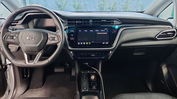 Chevrolet Bolt EV 2LT with Audio / iPod input