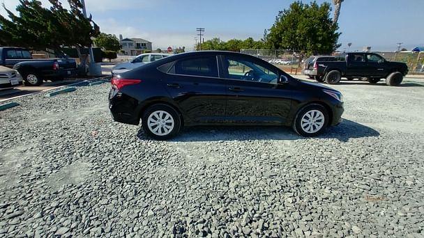 Hyundai Accent SE