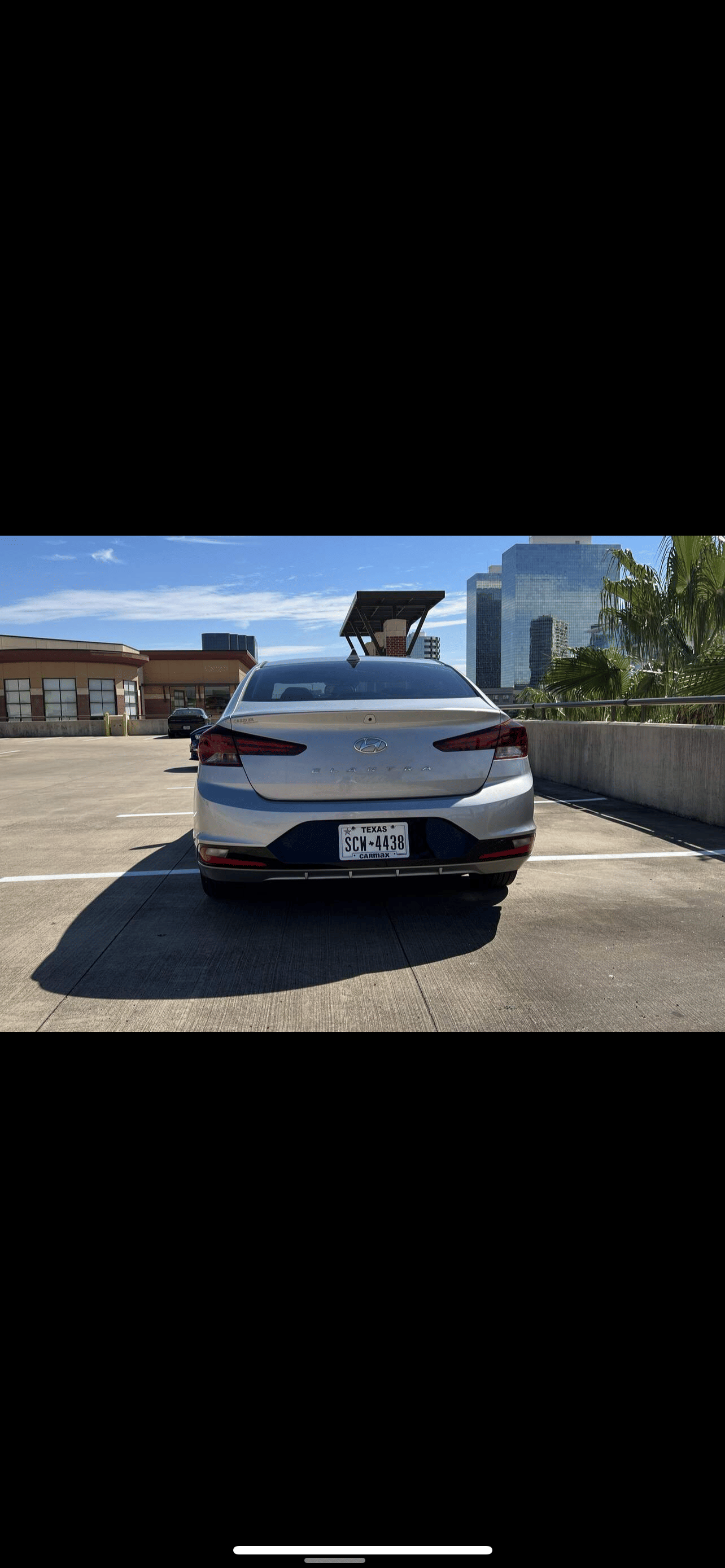 Hyundai Elantra with Audio / iPod input