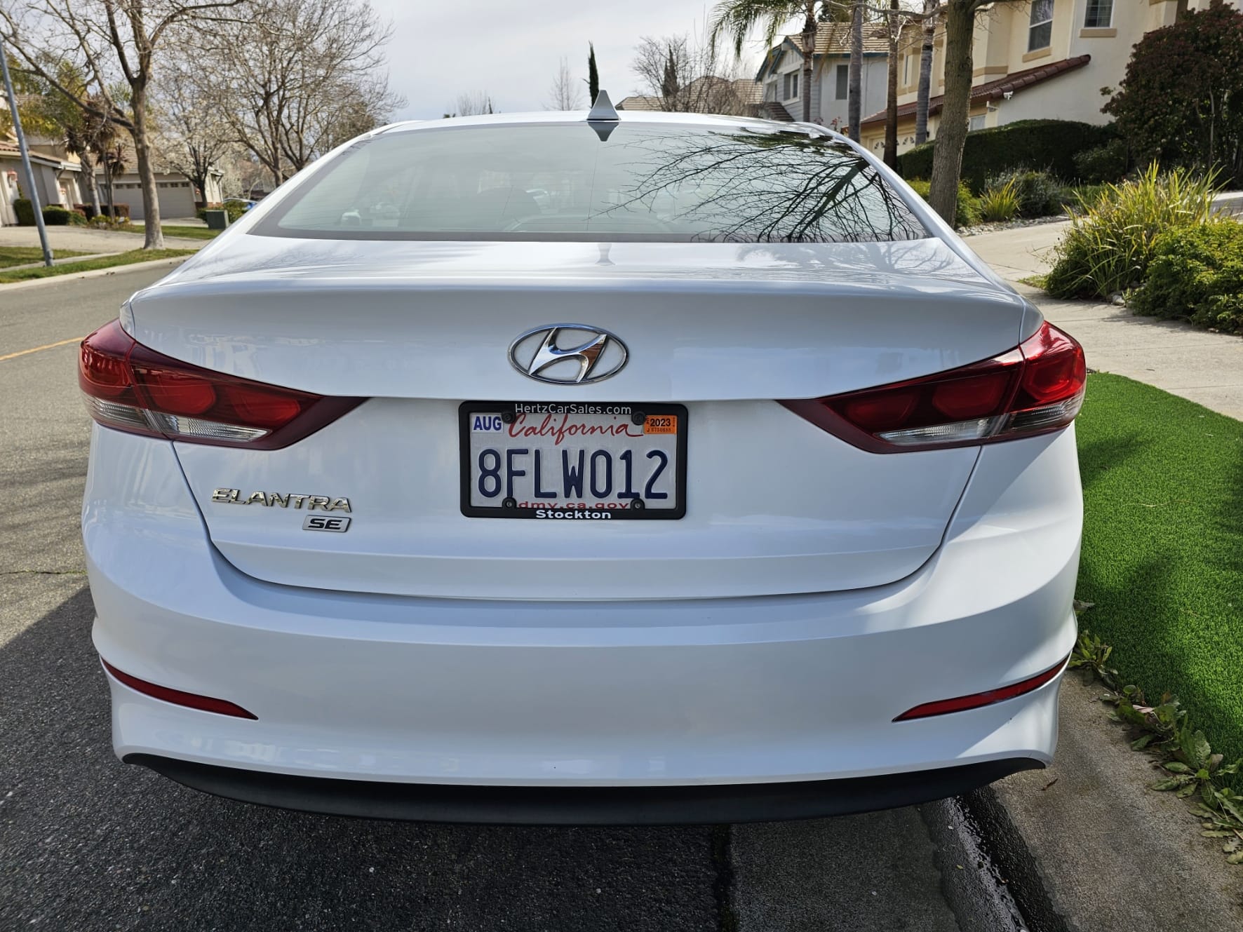 Hyundai Elantra SE