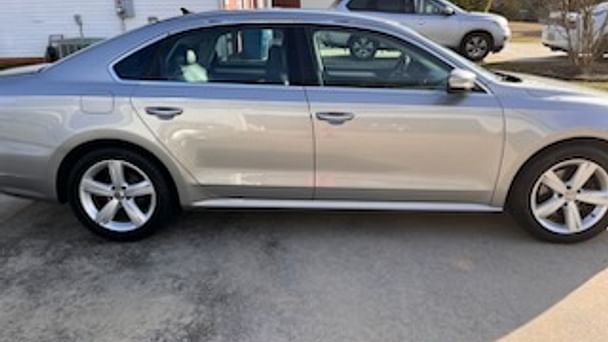 Volkswagen Passat with Cruise control