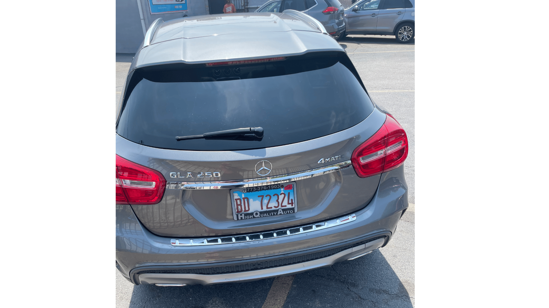 Mercedes-Benz GLA 250 with Air conditioning