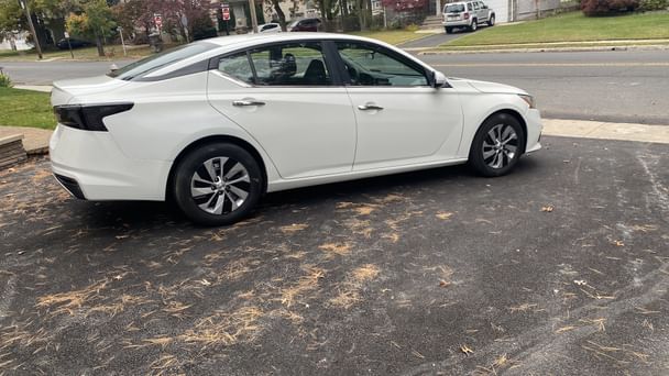 Nissan Altima 2.5 S with GPS