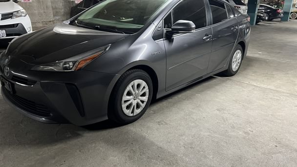 Toyota Prius Hybrid with Cruise control