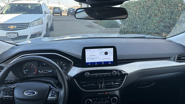 Ford Escape SEL with Audio / iPod input