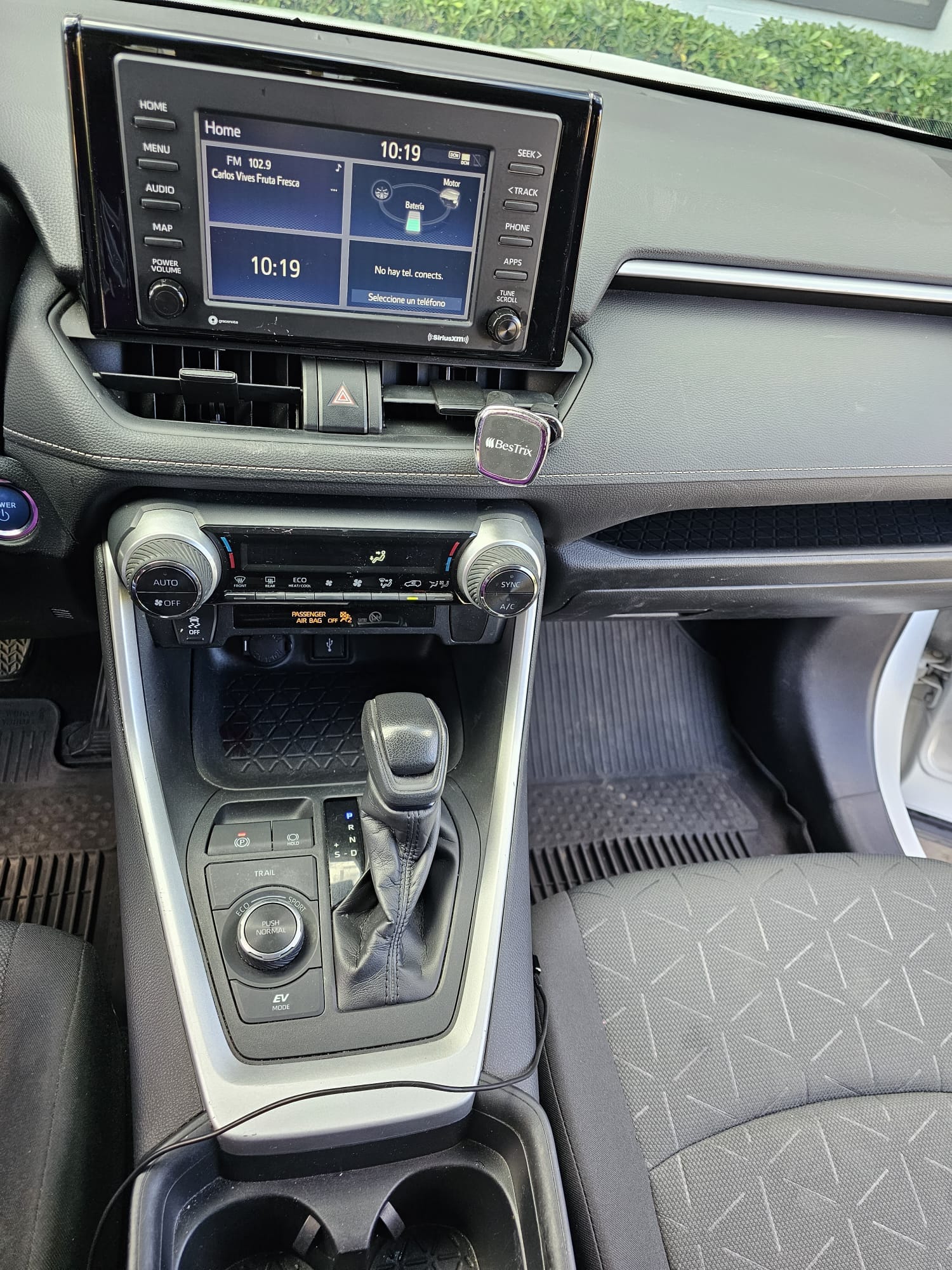 Toyota RAV4 Hybrid XLE