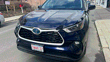 Toyota Highlander car