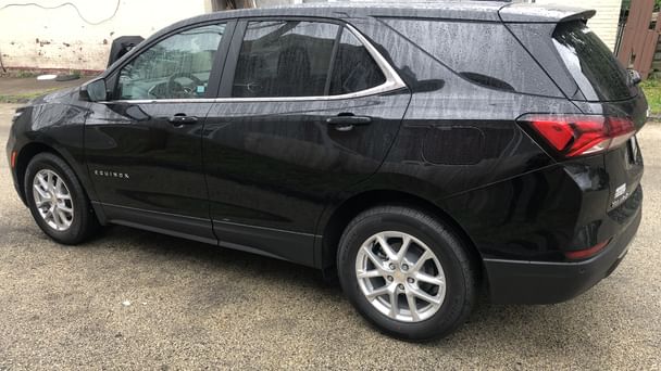 Chevrolet Equinox LS with Bluetooth audio