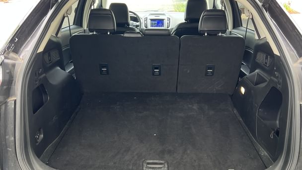 Ford Edge with Audio / iPod input