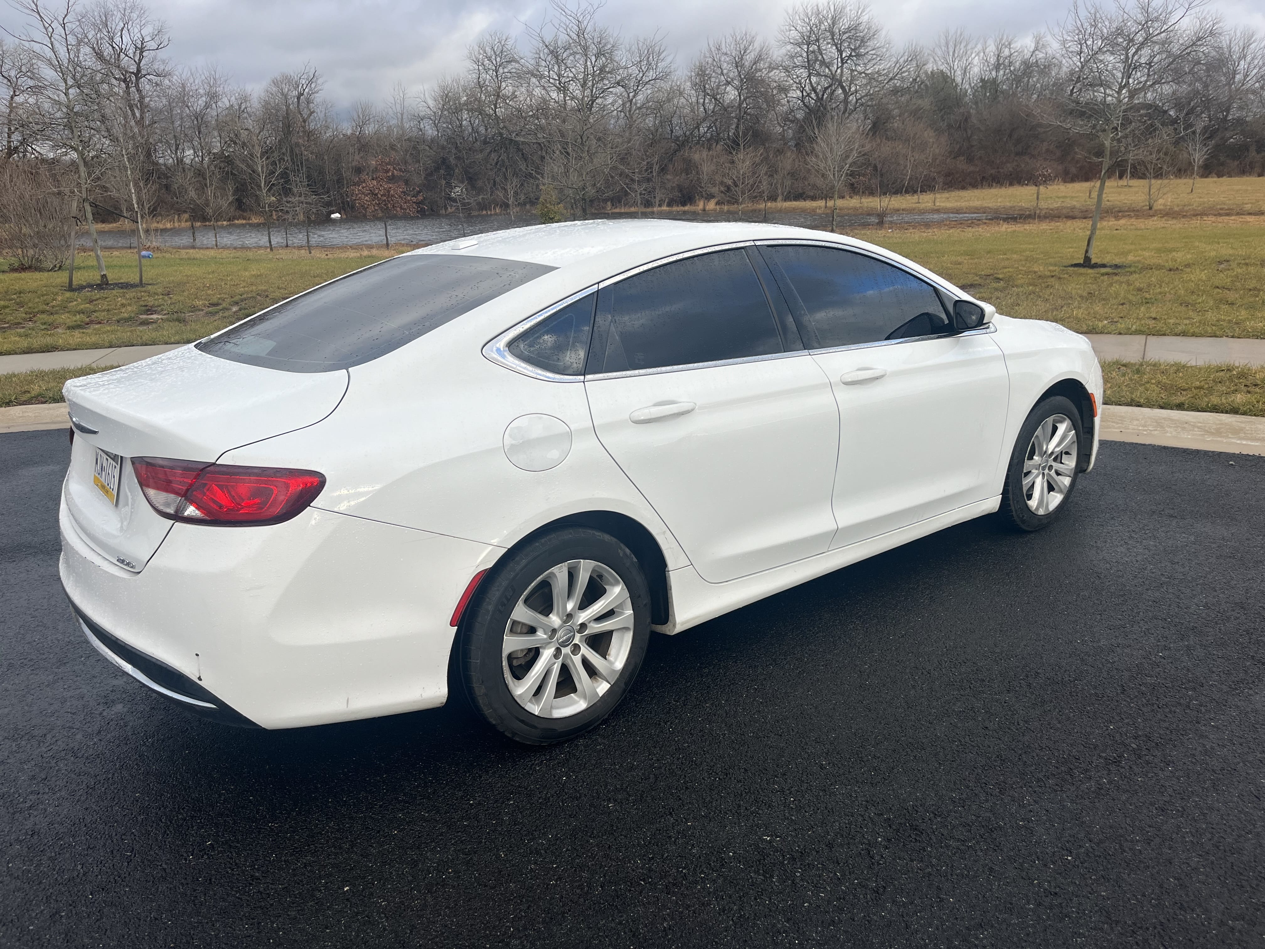 Chrysler 200 Limited with Cruise control