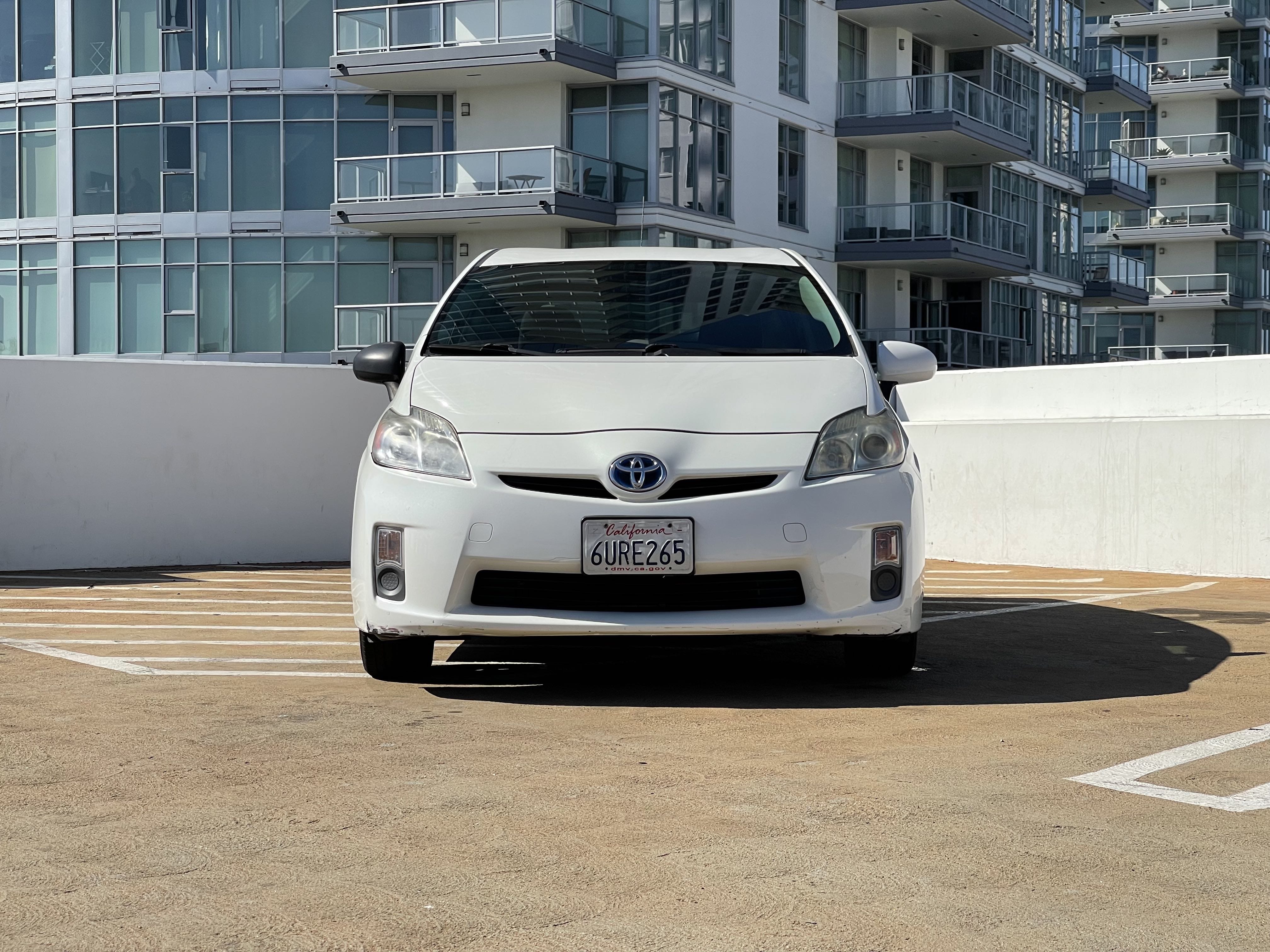 Toyota Prius Three with Air conditioning