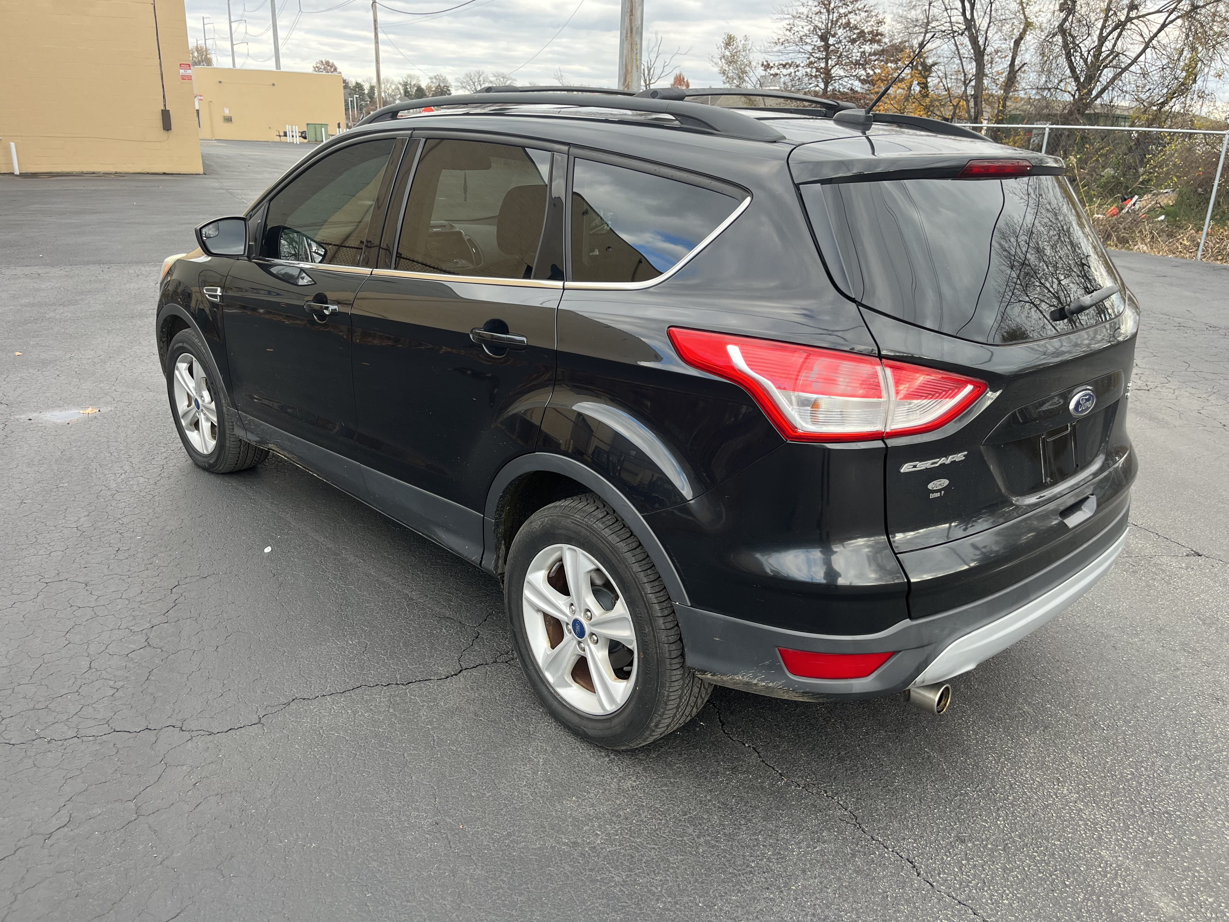 Ford Escape SE with Bluetooth audio