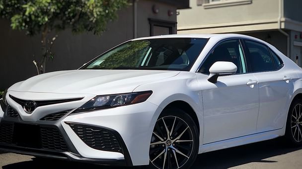 Toyota Camry SE, 2022, Regular (87), automatic