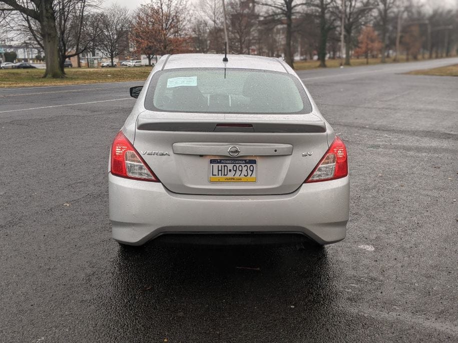 Nissan Versa Sedan with Cruise control