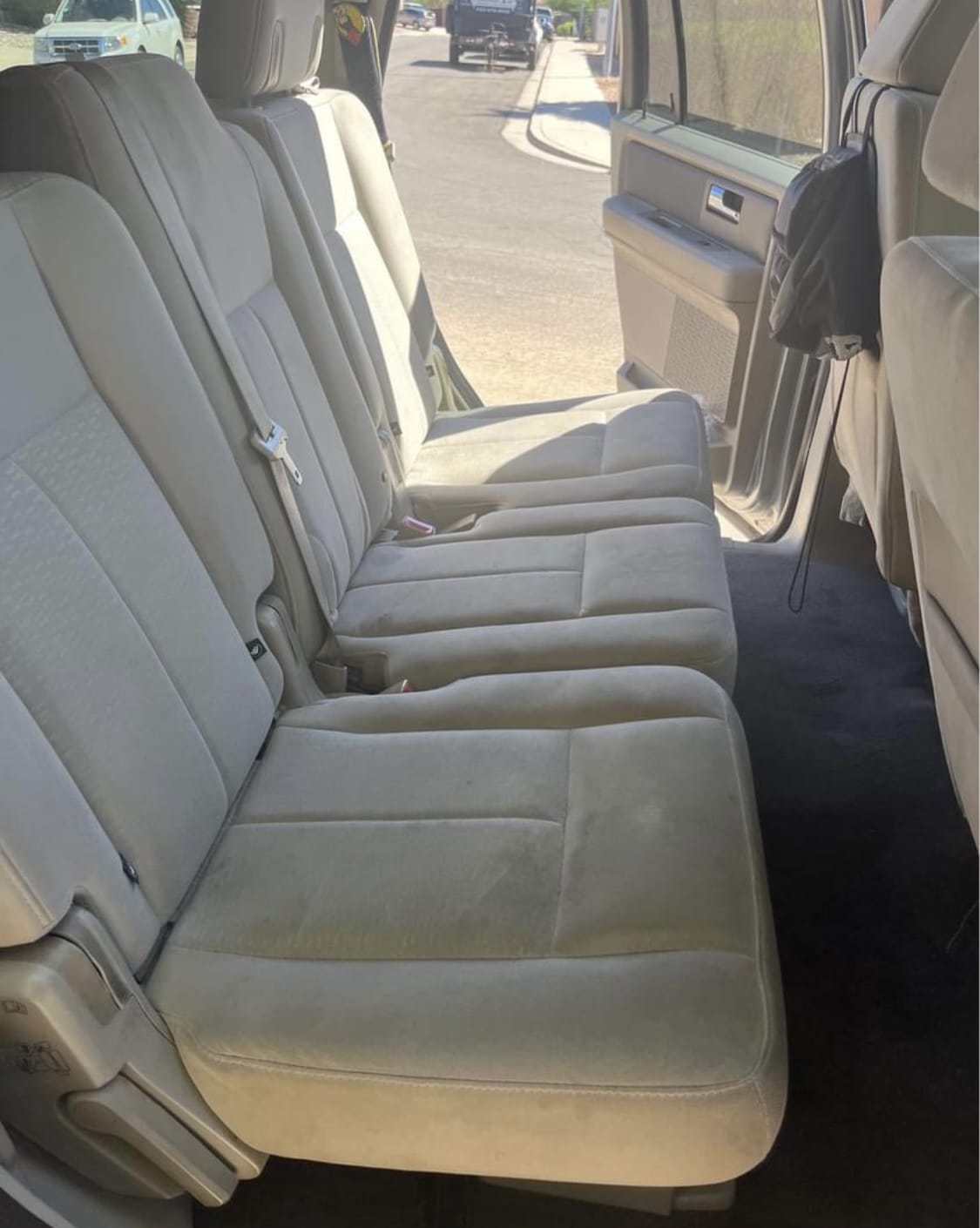 Ford Expedition with Cruise control