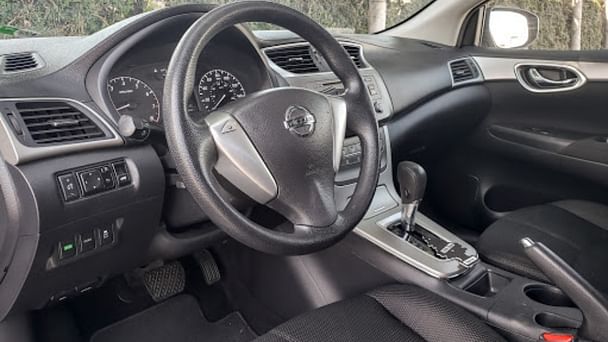 Nissan Sentra SV