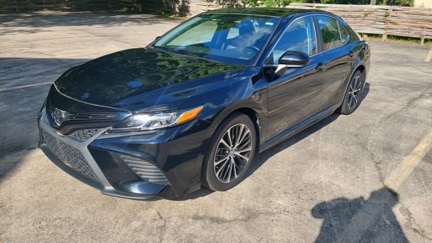 Toyota Camry SE with Air conditioning