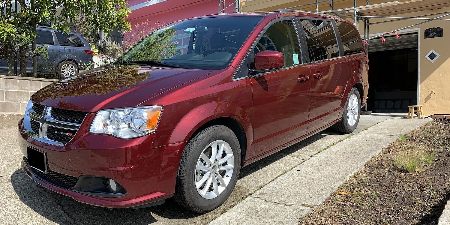 2018 Dodge Grand Caravan SE Minibus Automatic 7 seats rent in San