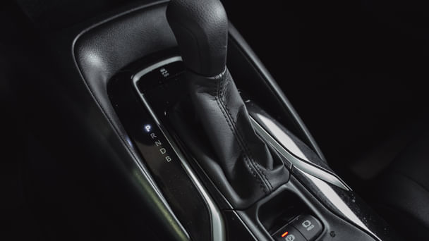 Toyota Corolla LE with Apple CarPlay