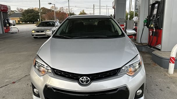 Toyota Corolla S with Cruise control