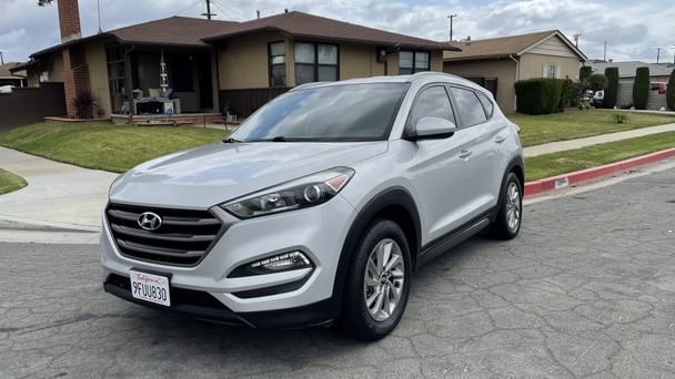 Hyundai Tucson with Air conditioning