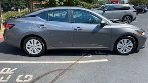 Nissan Sentra S with Air conditioning