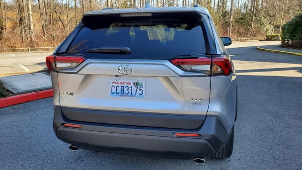Toyota RAV4 XLE with GPS