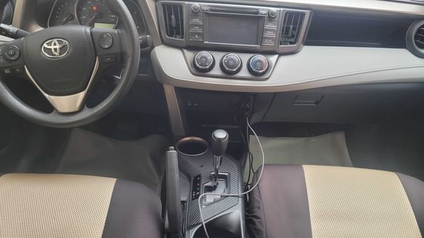 Toyota RAV4 LE