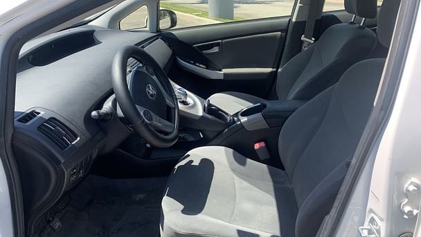 Toyota Prius Hybrid with Cruise control