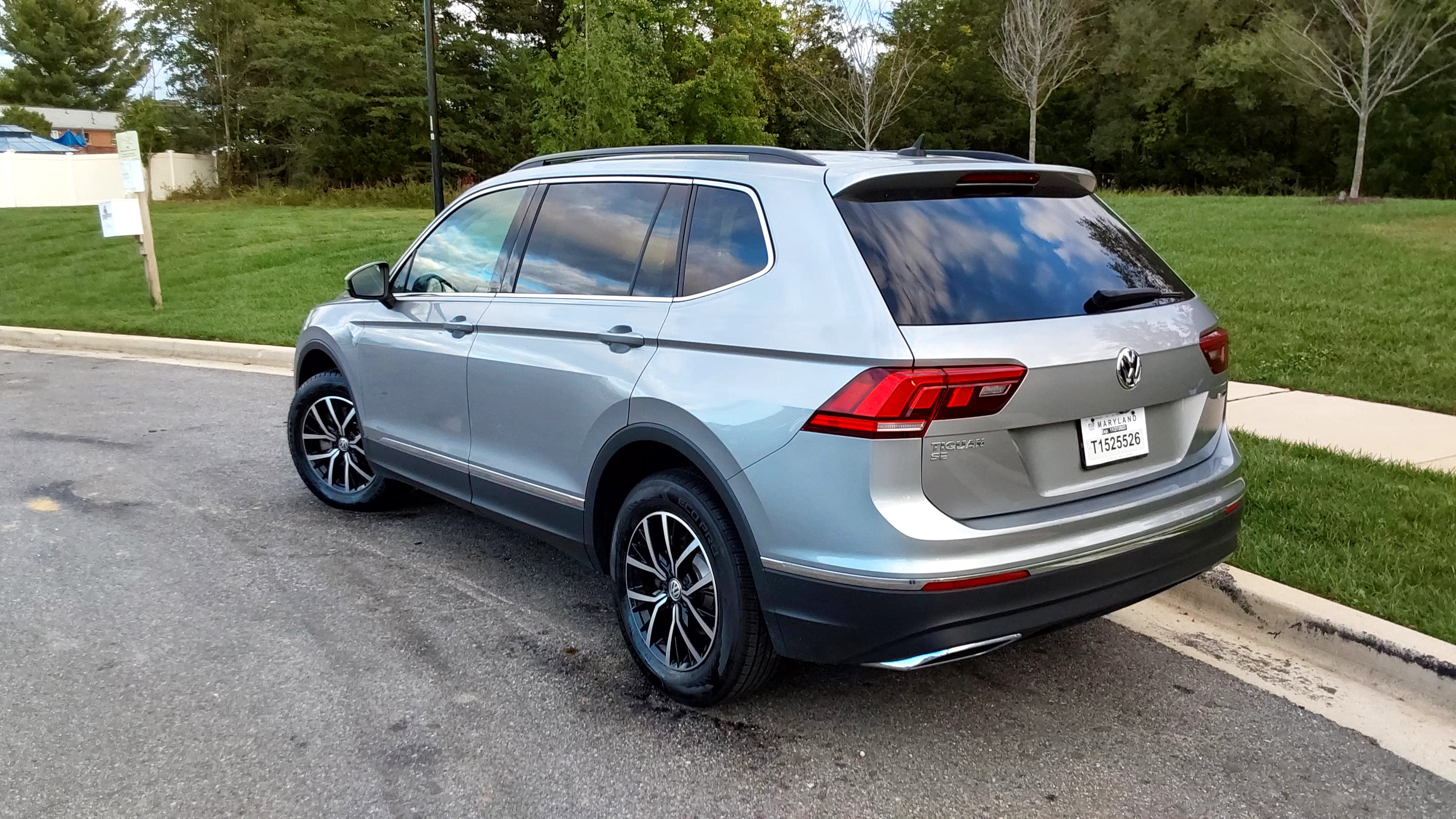 Volkswagen Tiguan with Cruise control