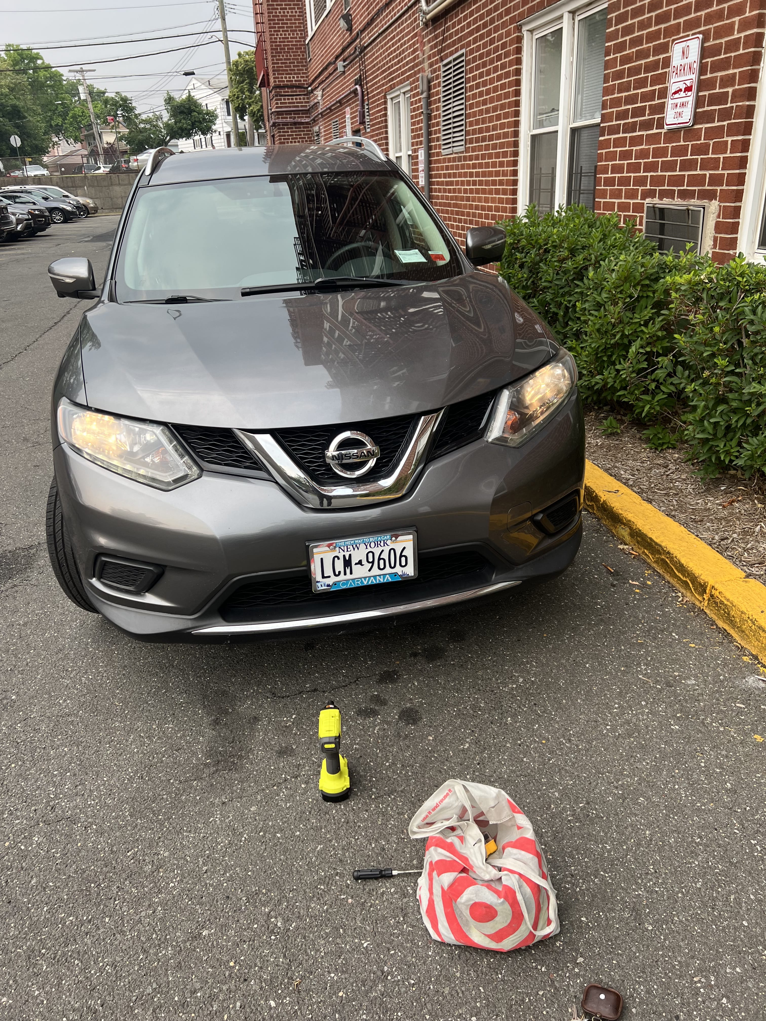 Nissan Rogue SV with Bluetooth audio